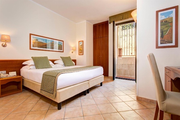 Hotel Athena Main image